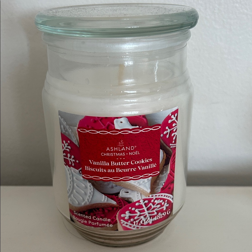 Ashland Vanilla Butter Cookie Scented Candle - White and Red
